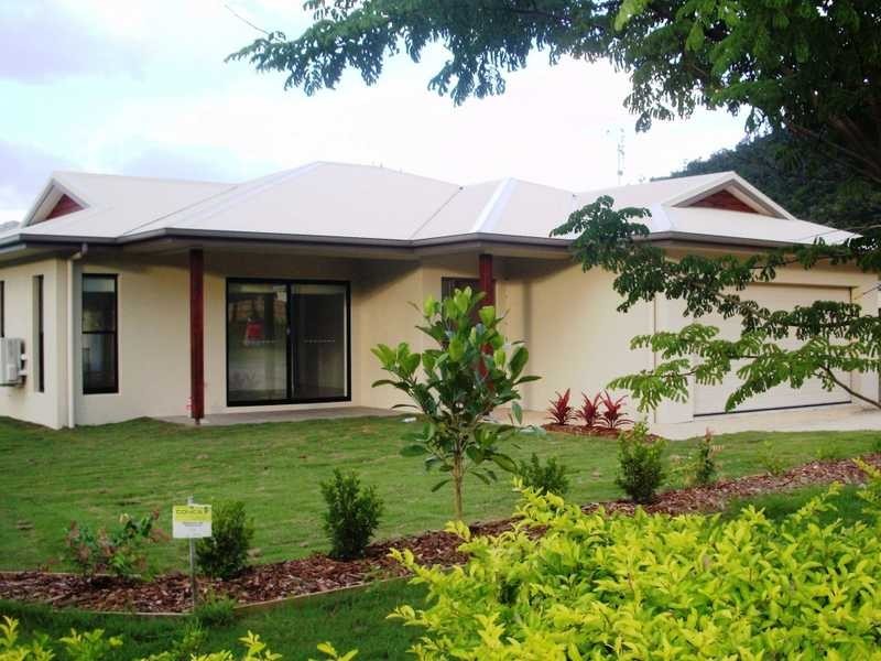 1 Flinders Court, Cannonvale QLD 4802