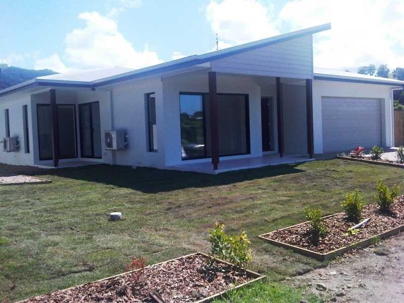 4 Endeavour Circuit, Cannonvale QLD 4802