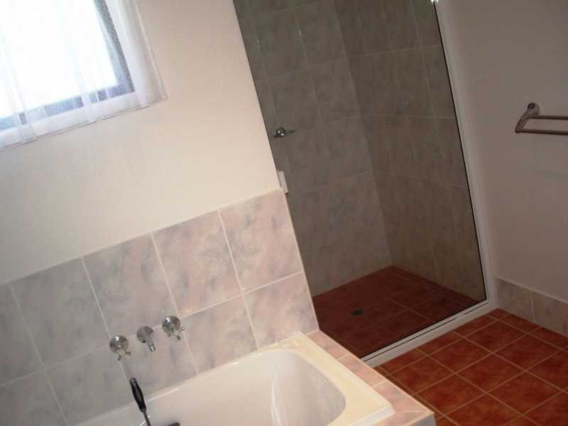 Unit 1/3 – 5 Erromango Drive, Jubilee Pocket QLD 4802