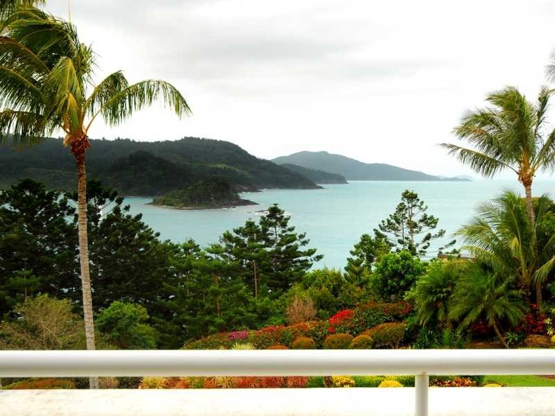 Unit 4-BELW/12 Whitsunday Boulevard, Hamilton Island QLD 4803