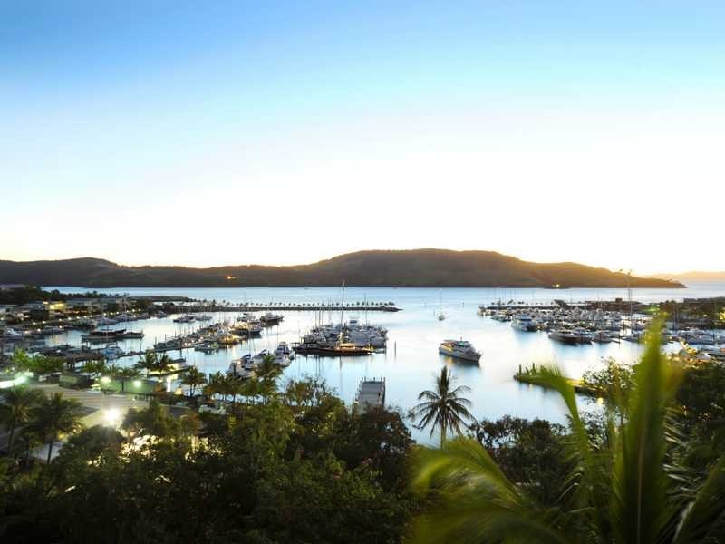 Unit 2-YHT/1 Marina Drive, Hamilton Island QLD 4803