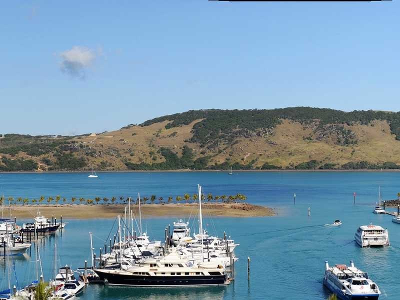 Unit 2-YHT/1 Marina Drive, Hamilton Island QLD 4803