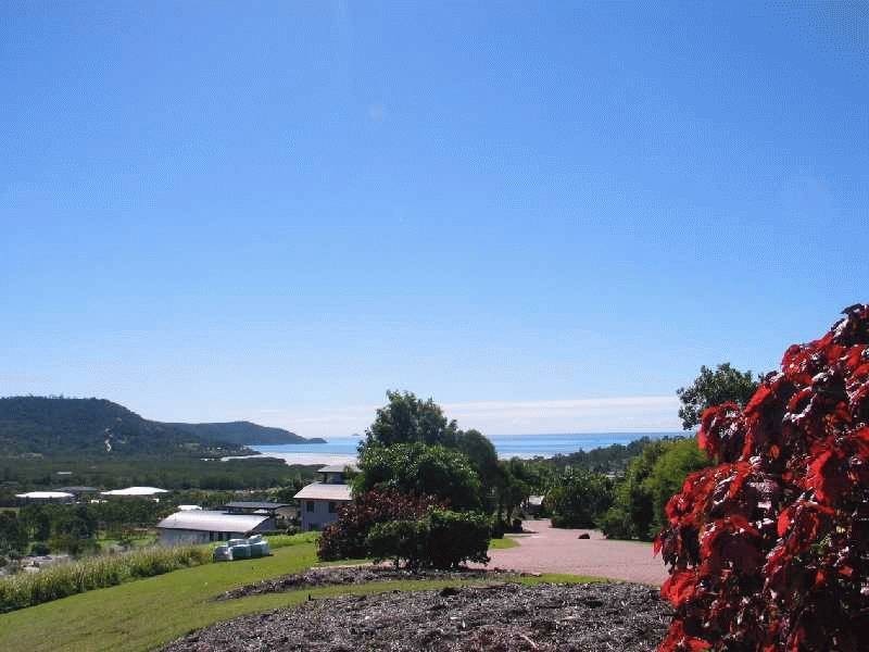 Lot 6 14 Hamilton Avenue, Cannonvale QLD 4802