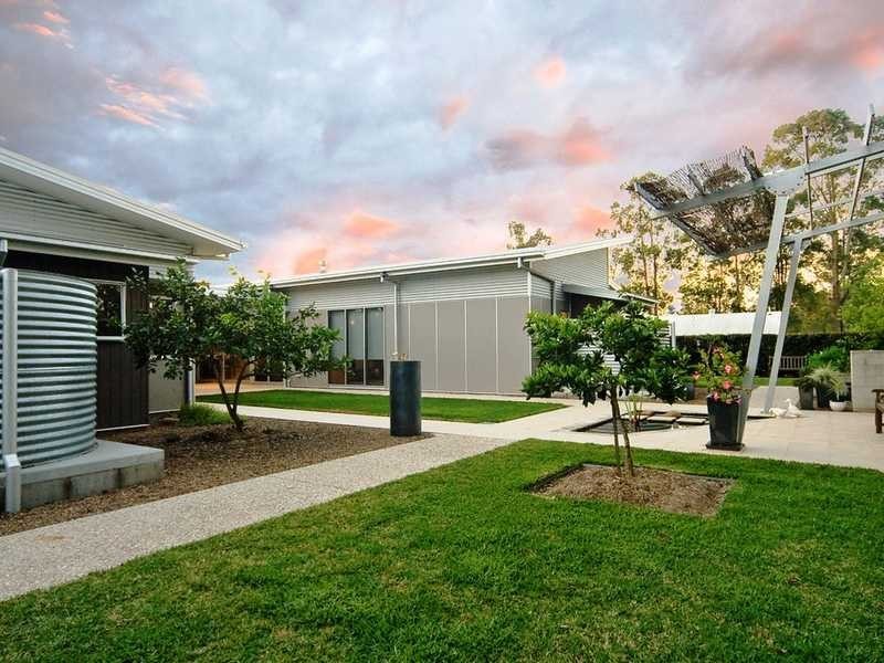 27 Rising Street, Shailer Park QLD 4128