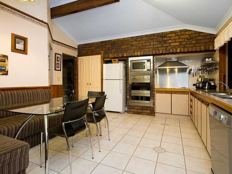 164 Daisy Hill Rd, Daisy Hill QLD 4127