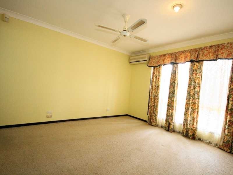 44 Milne Street, Mount Warren Park QLD 4207