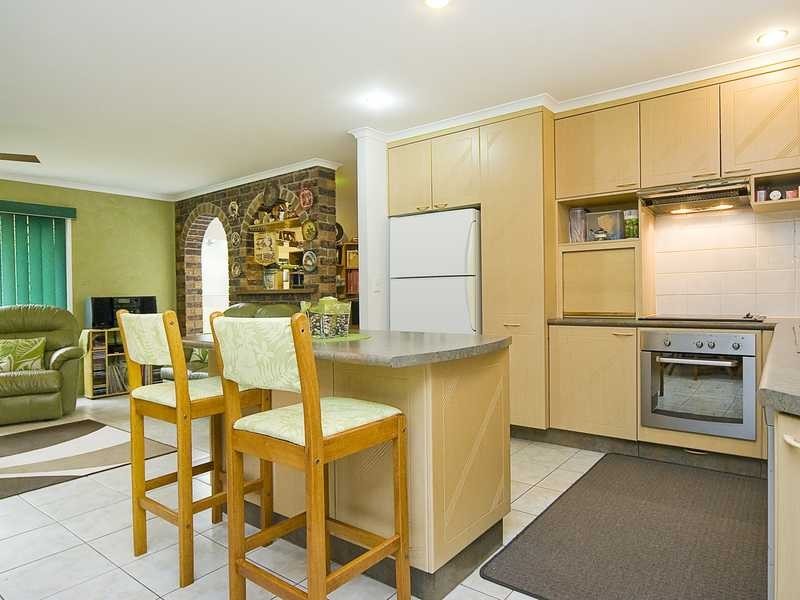 2 Epson Court, Daisy Hill QLD 4127