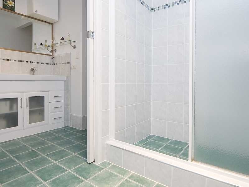 2 Epson Court, Daisy Hill QLD 4127