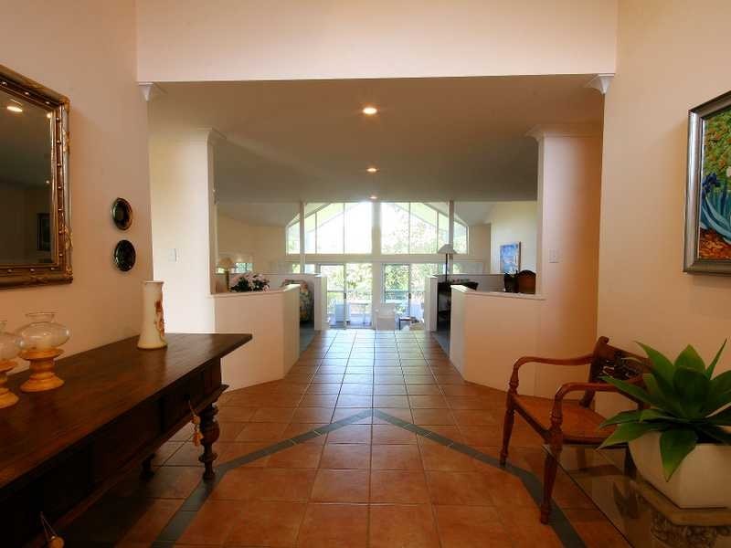 17 Paraburdoo Cres, Shailer Park QLD 4128