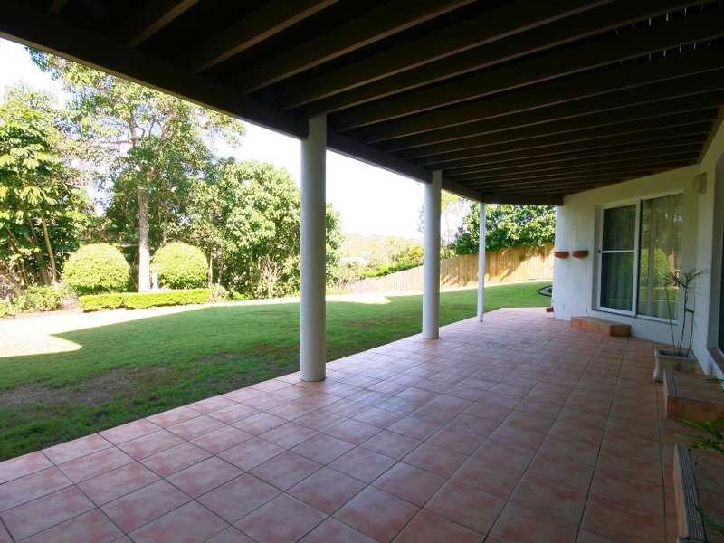 17 Paraburdoo Cres, Shailer Park QLD 4128