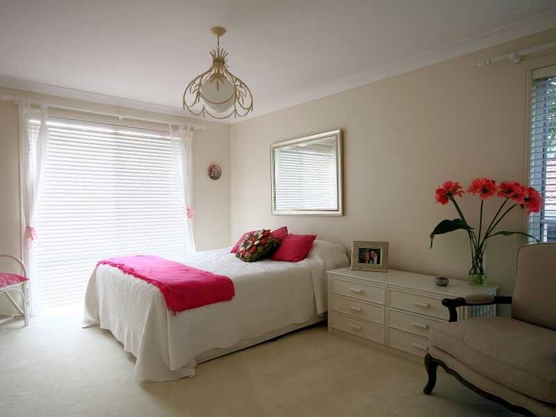 17 Paraburdoo Cres, Shailer Park QLD 4128