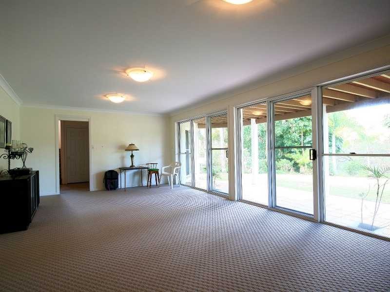 17 Paraburdoo Cres, Shailer Park QLD 4128