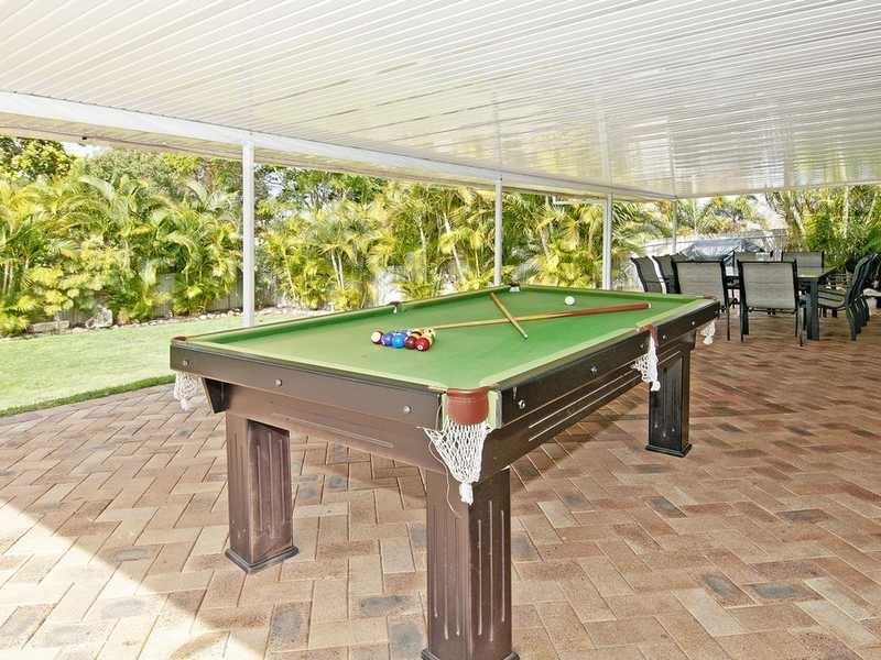 15 Drake Road, Springwood QLD 4127