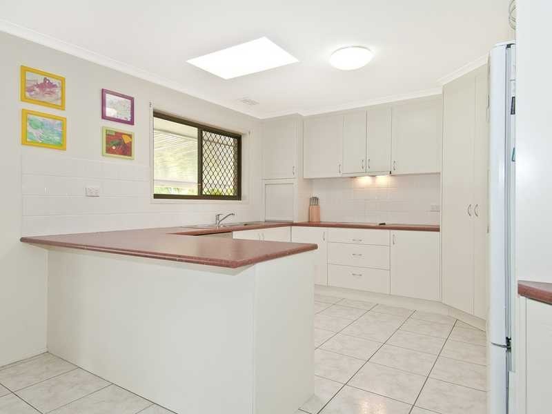 15 Drake Road, Springwood QLD 4127