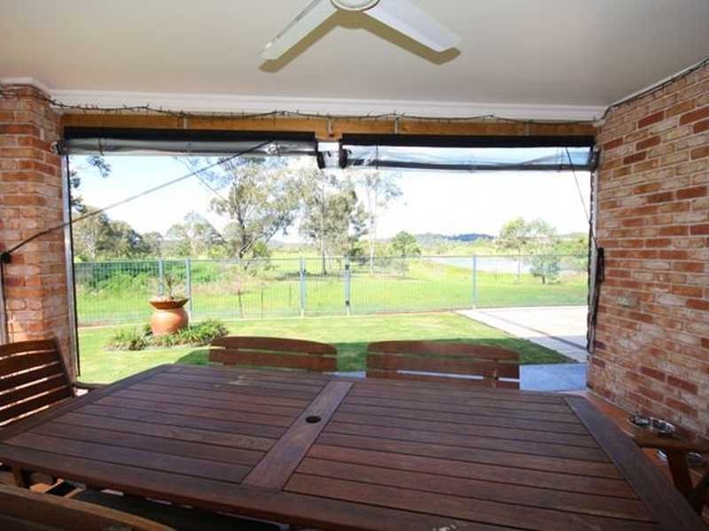 9 Fairway Drive, Meadowbrook QLD 4131