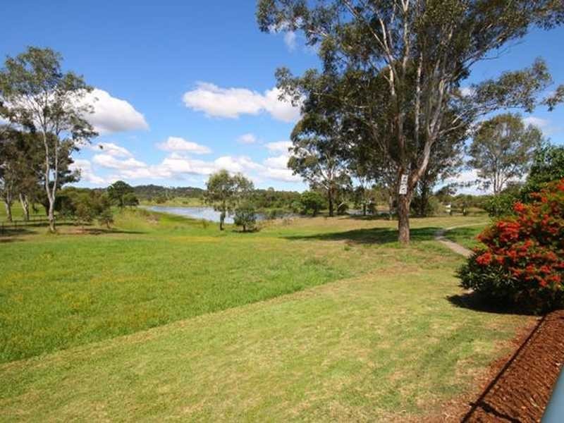 9 Fairway Drive, Meadowbrook QLD 4131