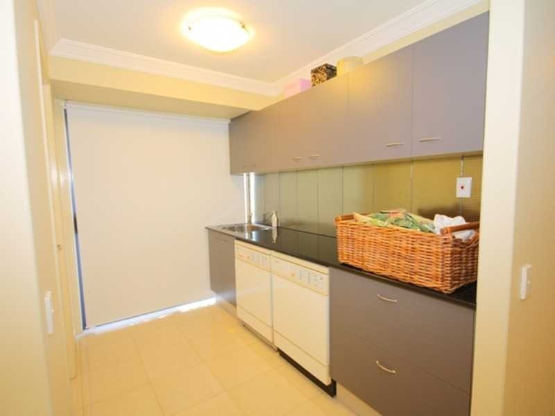 9 Fairway Drive, Meadowbrook QLD 4131