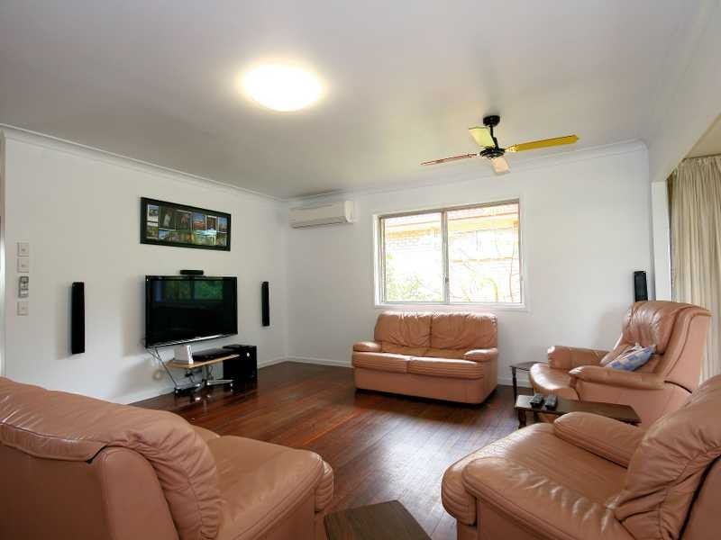 22 Narelle Crescent, Rochedale South QLD 4123