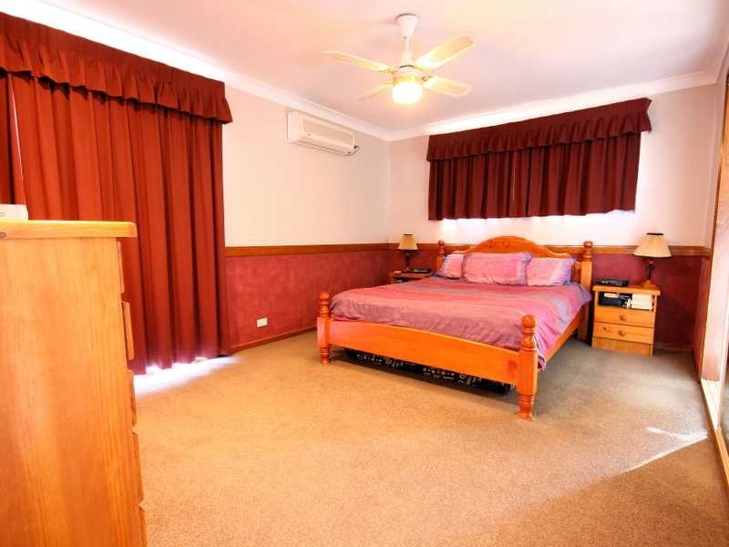 30 Loffs Road, Loganholme QLD 4129