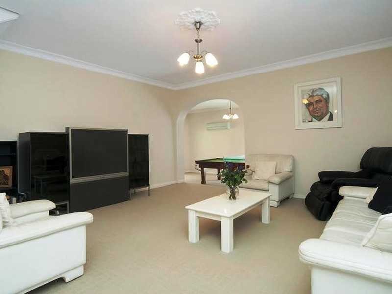 9 Epson Court, Daisy Hill QLD 4127