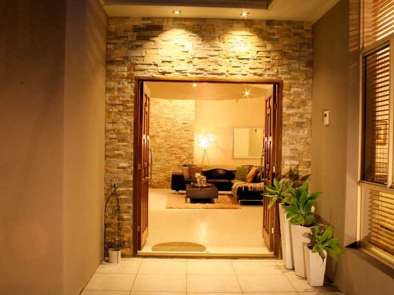 1 Mangaroon Court, Shailer Park QLD 4128