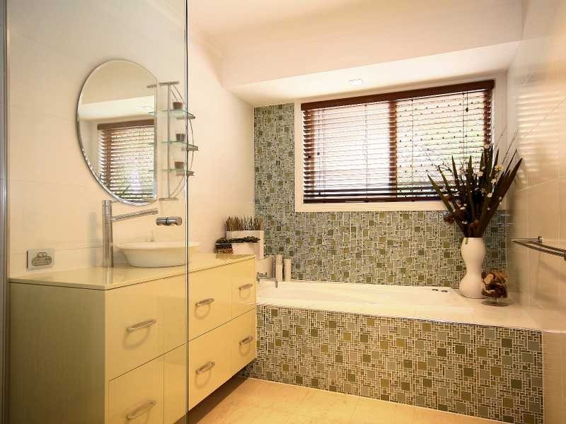 1 Mangaroon Court, Shailer Park QLD 4128