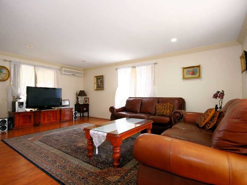 14 Seletar Place, Tanah Merah QLD 4128