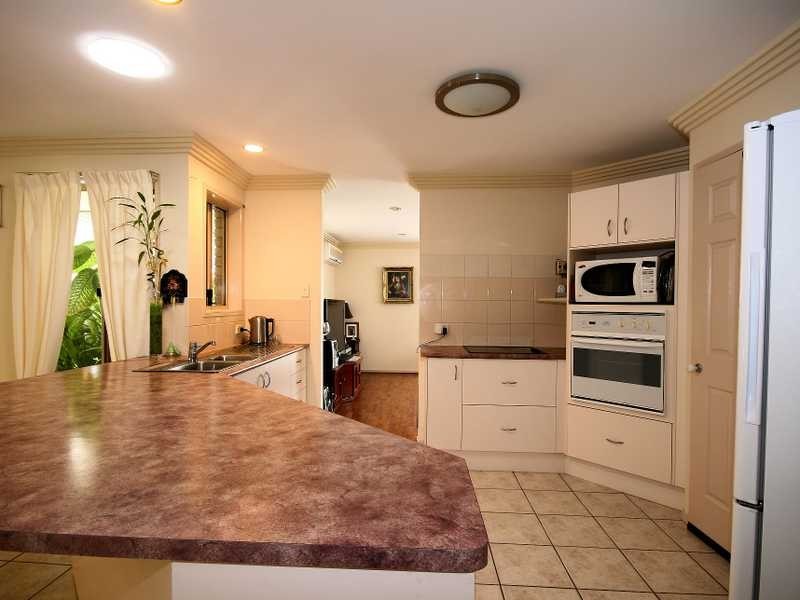 14 Seletar Place, Tanah Merah QLD 4128