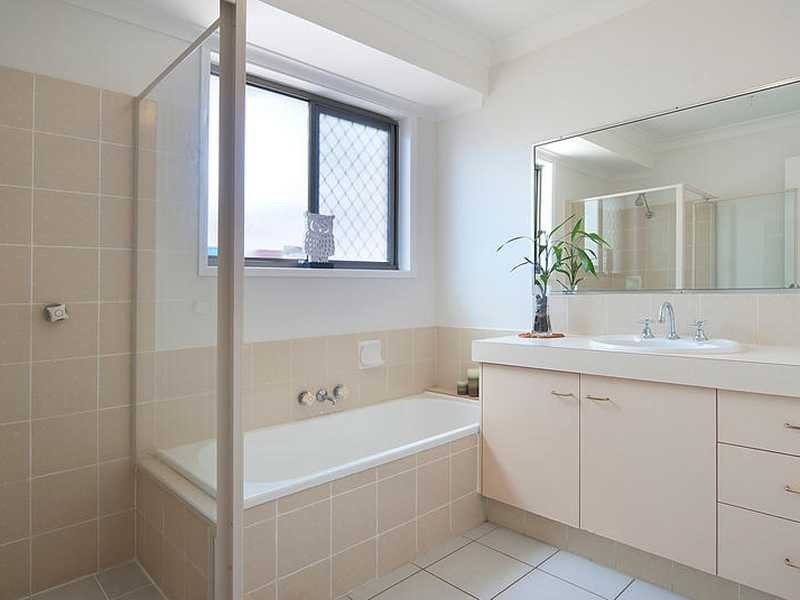 9 Evenwood Street, Daisy Hill QLD 4127