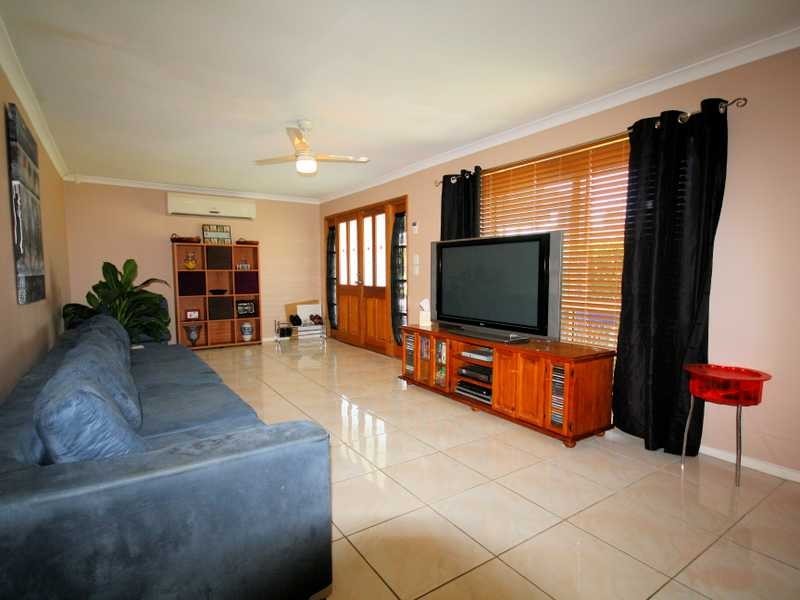 12 Myrtle Street, Waterford West QLD 4133