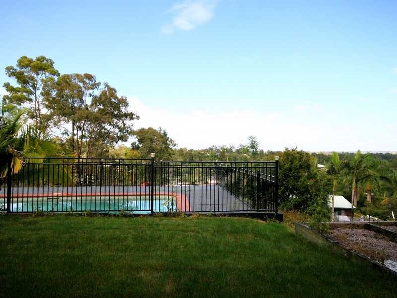 411 Chatswood Road, Shailer Park QLD 4128