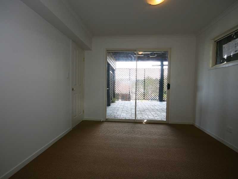 411 Chatswood Road, Shailer Park QLD 4128