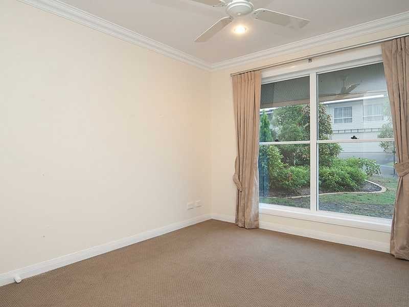 3 John Markwell Parade, Daisy Hill QLD 4127