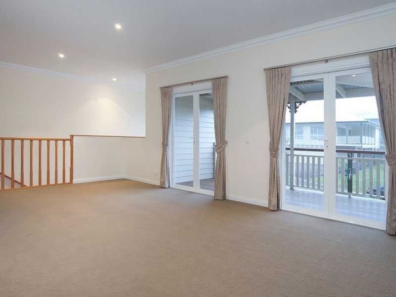3 John Markwell Parade, Daisy Hill QLD 4127