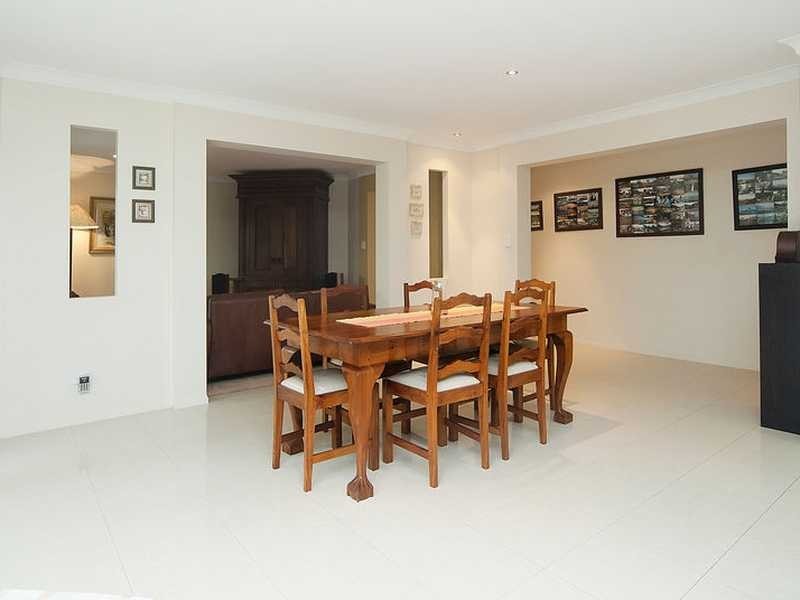 19 Rosewood Street, Daisy Hill QLD 4127