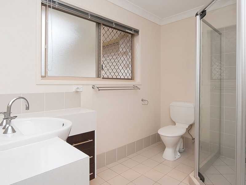 19 Rosewood Street, Daisy Hill QLD 4127