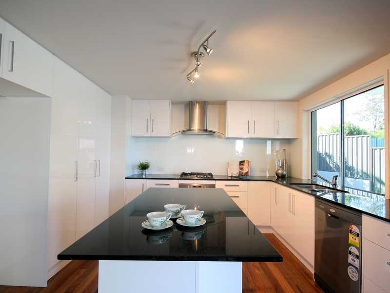 35 Yarabah Crescent, Shailer Park QLD 4128