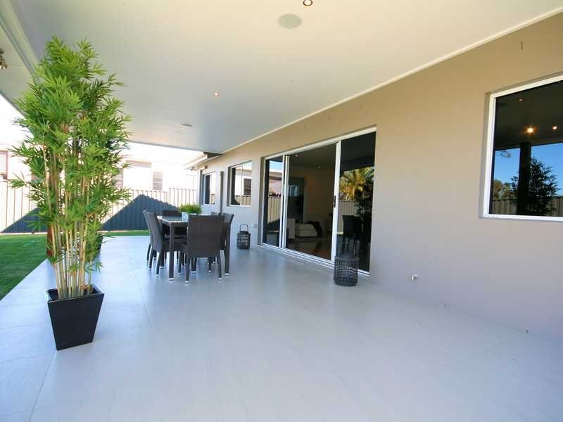 35 Yarabah Crescent, Shailer Park QLD 4128