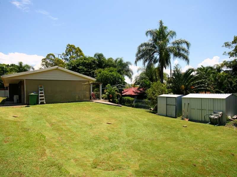 2 Crump Street, Loganholme QLD 4129