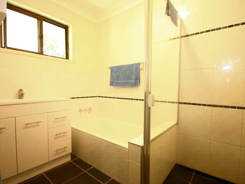 3 Fortril Drive, Springwood QLD 4127