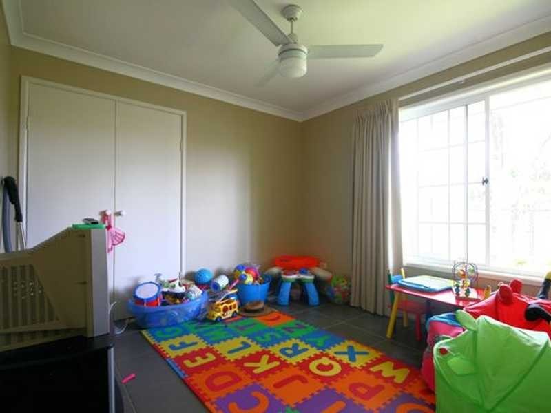 5 Hanlon Street, Tanah Merah QLD 4128