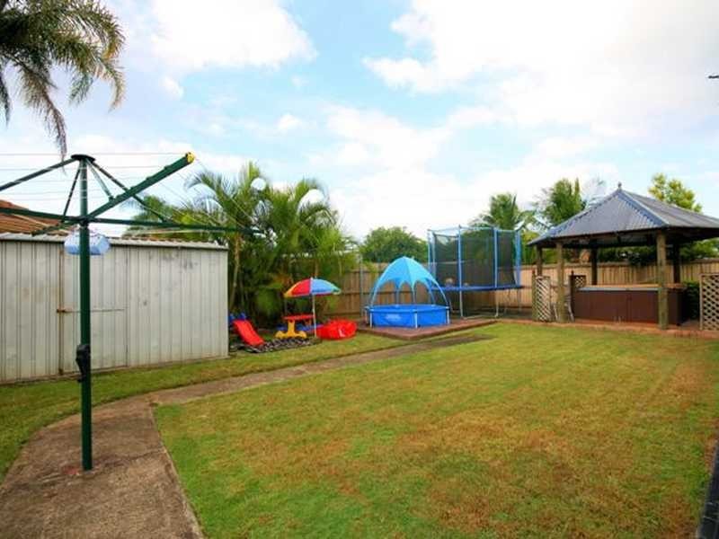 5 Hanlon Street, Tanah Merah QLD 4128