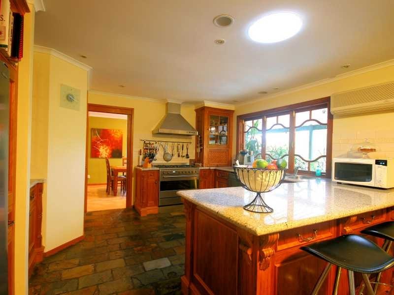 10 Rocklily Court, Shailer Park QLD 4128