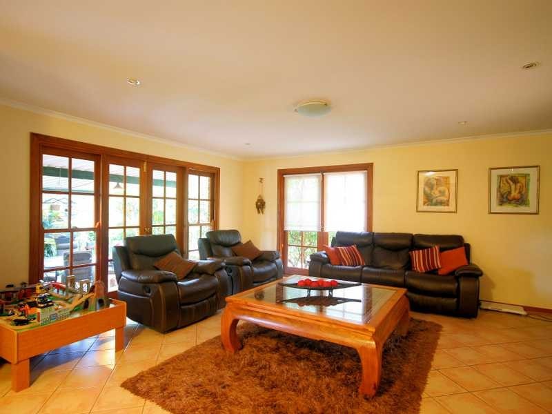 10 Rocklily Court, Shailer Park QLD 4128