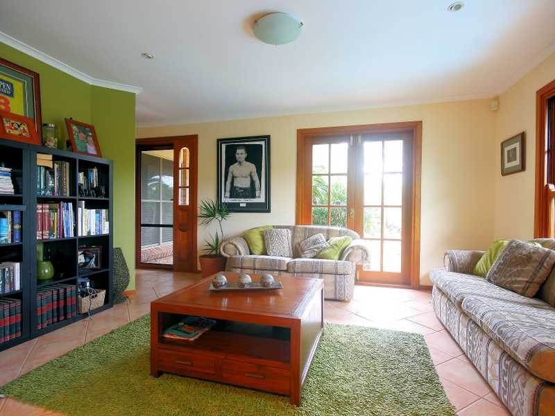 10 Rocklily Court, Shailer Park QLD 4128