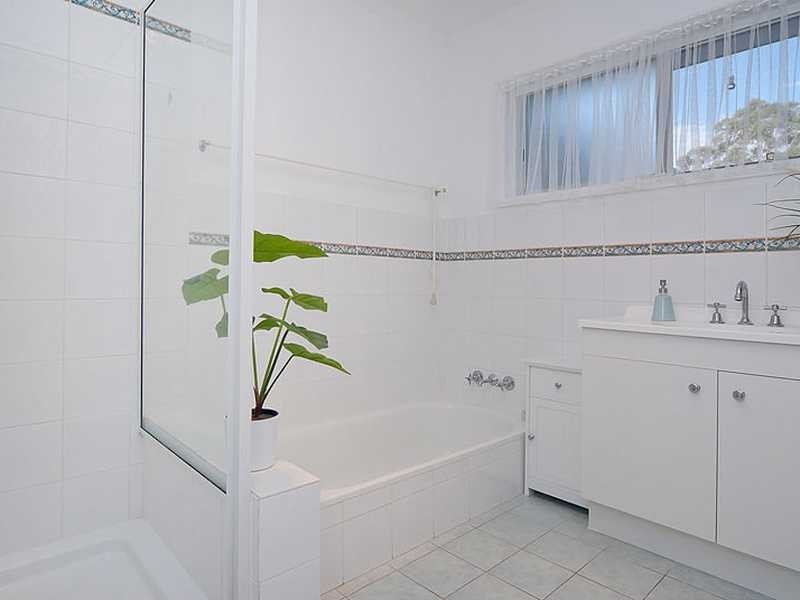 1 Richard Street, Rochedale South QLD 4123