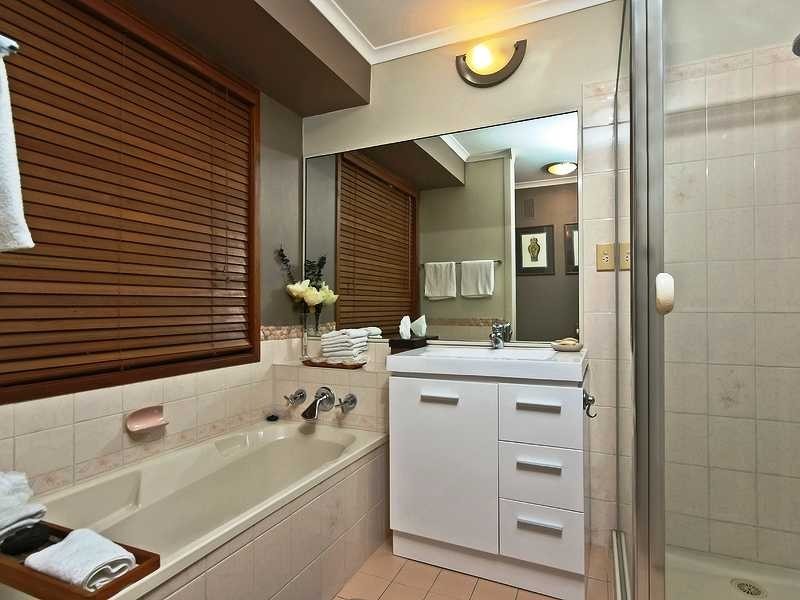 1 Labrador Court, Shailer Park QLD 4128