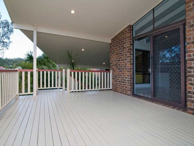 13 Paraburdoo Crescent, Shailer Park QLD 4128