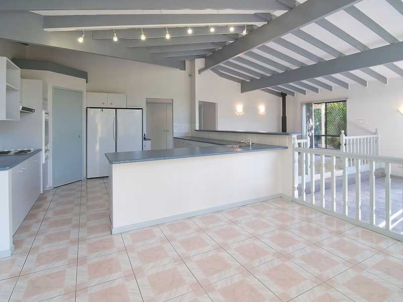 13 Paraburdoo Crescent, Shailer Park QLD 4128
