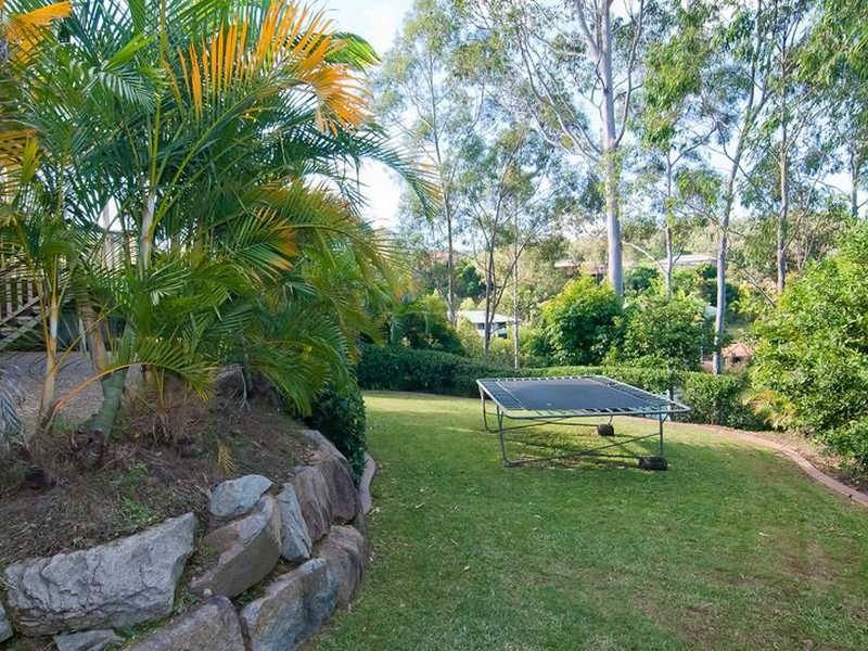 13 Paraburdoo Crescent, Shailer Park QLD 4128